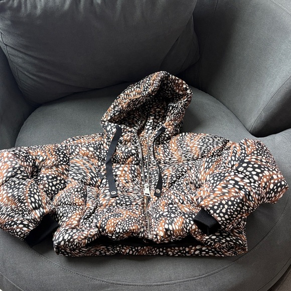 Avec Les Filles printed crop puffer jacket - Picture 6 of 11
